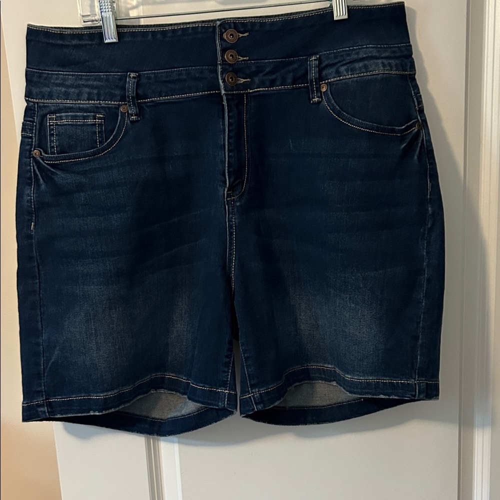 Suzanne Betro Classic Blue Denim Three-Button Shorts